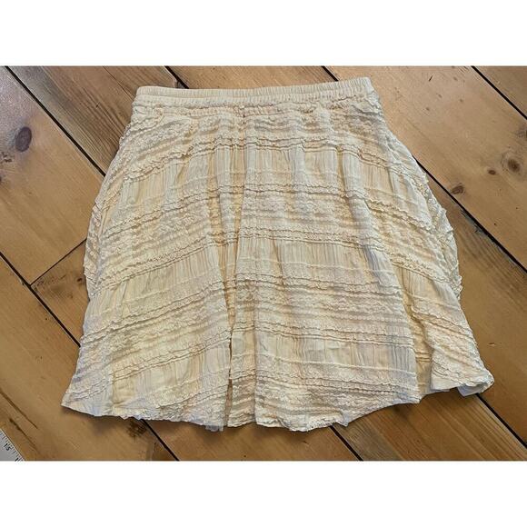 NWT! Torrid Lace Mini Skirt. Elastic Waist. Lined. M/L (10) Coastal Boho Chic - Picture 7 of 7